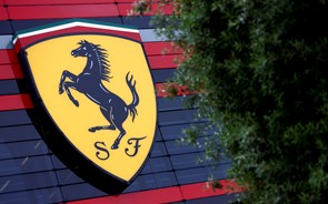 Ferrari quer ter 80% de modelos elétricos e híbridos até 2030