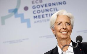 Euro em queda. Iene não resiste às decisões do Banco do Japão e também cai 