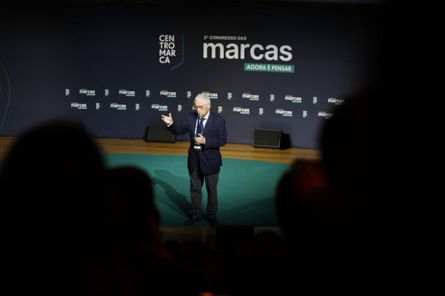 Inflação? Economista Augusto Mateus diz que 'BCE assiste impávido e sereno'