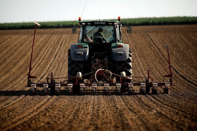 Governo falha pagamentos de verbas da PAC. Agricultores lamentam atraso 'inaceitável'