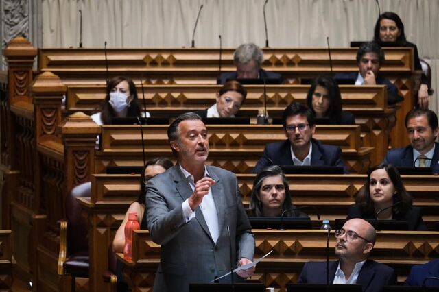 Iniciativa Liberal avança com proposta de pacote para 'descomplicar' vida das PME