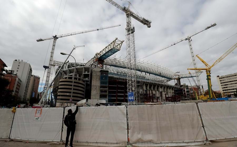 As remodelações profundas que o estádio do Real Madrid está a sofrer contam com o trabalho do grupo português Martifer.