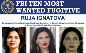 Quem é a 'rainha das cripto' que faz parte da lista dos mais procurados do FBI e da Europol?