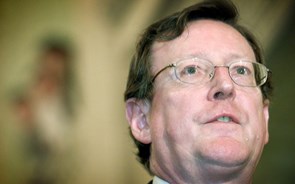 Morreu o ex-primeiro-ministro da Irlanda do Norte e vencedor do Nobel da Paz David Trimble