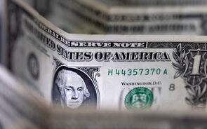 Dólar a valorizar com atas da Fed