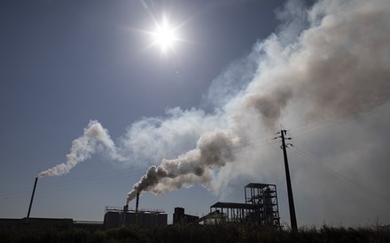 Eliminação lenta do carvão está a levar o mundo a 3ºC de aquecimento global