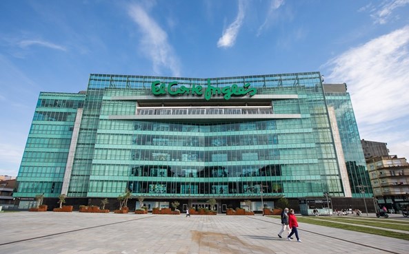 El Corte Inglês alvo de acesso 'não autorizado' a dados de cartões de clientes