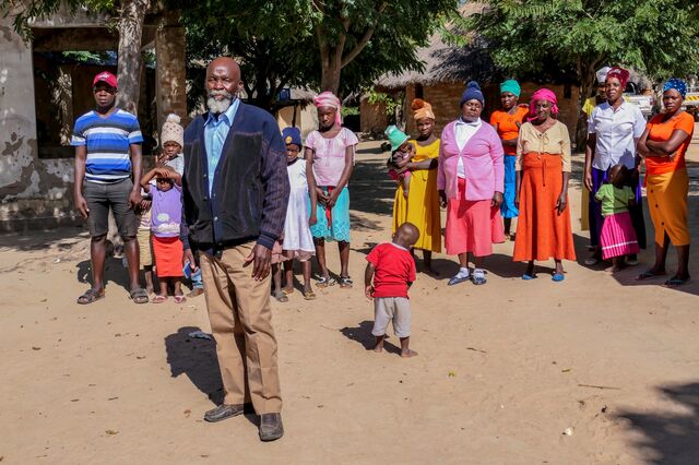 Pedro, 71 anos, 13 mulheres e 44 filhos da poligamia em Moçambique