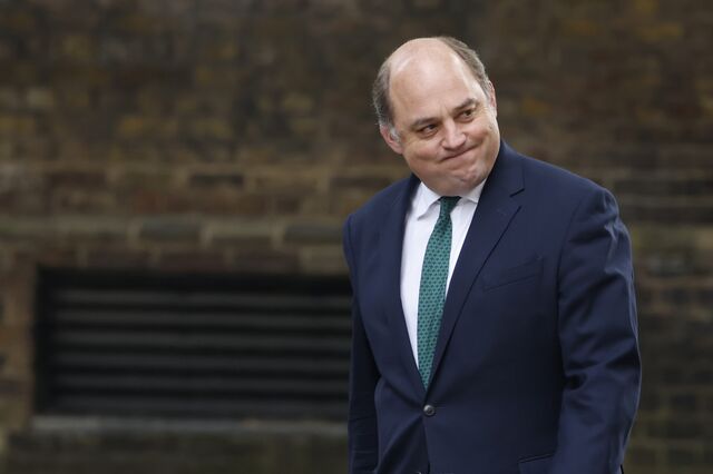 Ministro da Defesa britânico exclui-se da sucessão a Boris Johnson
