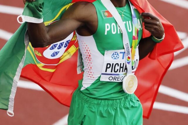 Pichardo conquista o ouro nos mundiais de triplo salto. 'Esta medalha é de Portugal'