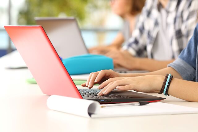 Educação pagou 1,3 milhões por net que não estava a ser usada