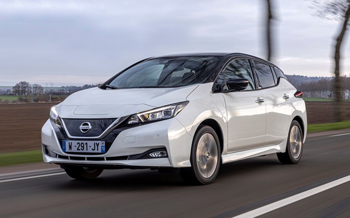 44.º Nissan Leaf