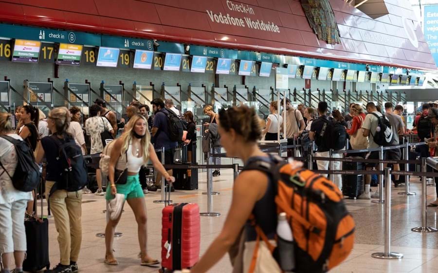 Os passageiros no aeroporto de Lisboa ficaram no segundo trimestre deste ano 8.9% abaixo do registado no mesmo período de 2019.