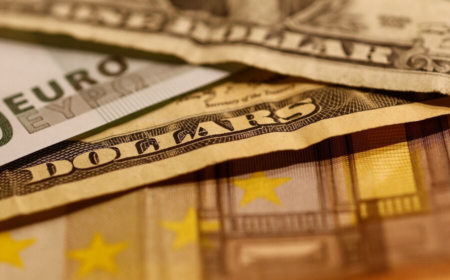 câmbios, euro, dólar 