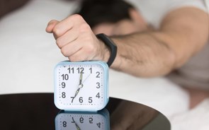 Relógios atrasam uma hora na madrugada de domingo