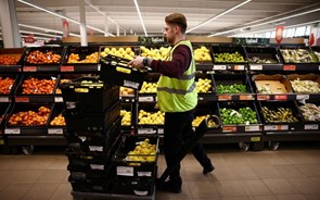Supermercados do Reino Unido estão a eliminar datas de validade dos alimentos