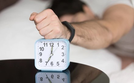 Relógios aceleram uma hora na madrugada de domingo