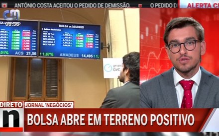 PSI interrompe perdas e avança com BCP a liderar