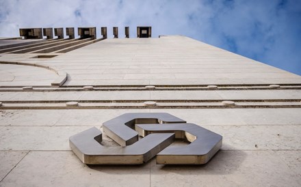 CGD melhora proposta de aumento salarial para 3,25%. Sindicato recusa