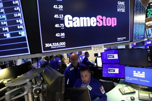 GameStop volta a disparar com uma escalada de mais de 100% no 'premarket'