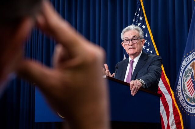 Fed teme que inflação se 'enraíze' na economia dos EUA