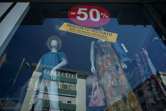 Saldos não chegam para descer preços em julho