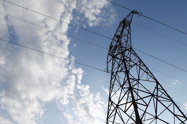 Elétricas com falta de liquidez nos mercados futuros terão auxílio estatal