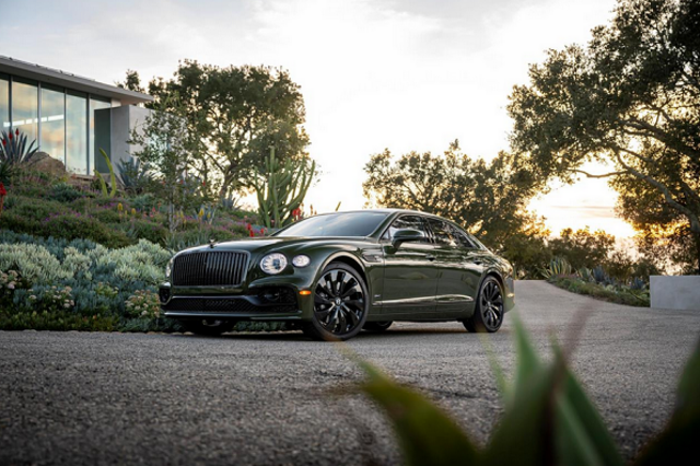 Bentley Flying Spur Hybrid. Alto luxo híbrido