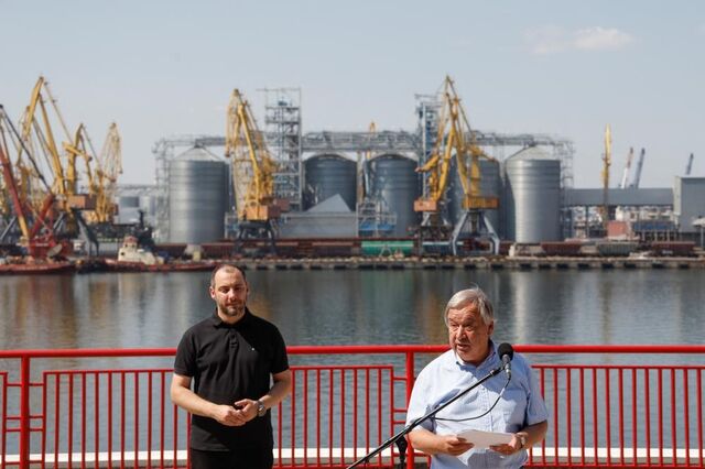 Ucrânia: Guterres apela em Odessa para abertura dos mercados a alimentos russos