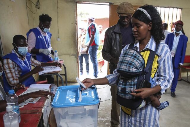 Angolanos votaram mas não se sentaram