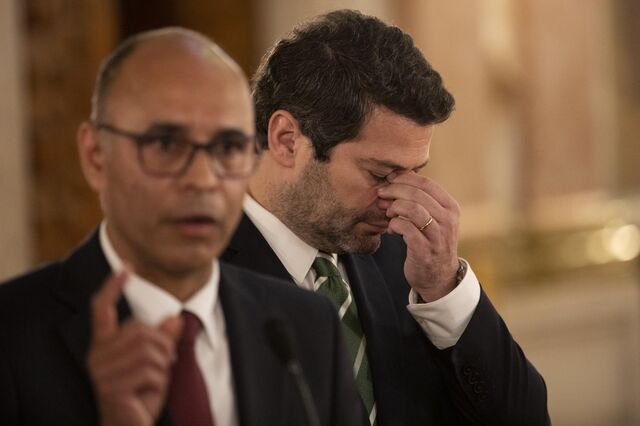 Paragrafino Pescada elabora sobre o fio capilar que liga Mithá a Maria Cavaco Silva