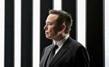 Musk visita a China à procura de implementar condução autónoma da Tesla
