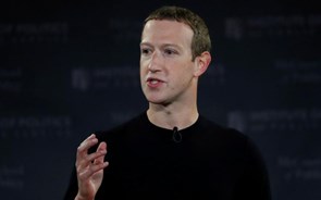 Harvard acusada de travar investigação sobre Facebook após doação de Zuckerberg