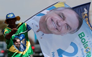 Brasil: Bolsonaro lidera com 2,6 pontos sobre Lula após 23,75% dos votos apurados