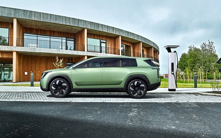 Skoda revela nova identidade de marca e acelera na eletrificação 