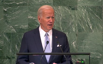 Biden acusa Rússia de violar valores da ONU e condena ameaça nuclear de Putin