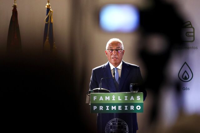 Governo dá bónus às pensões, mas trava subidas em 2023
