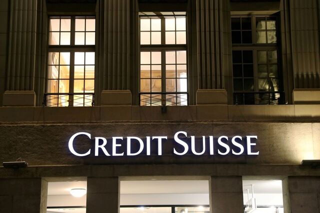 Ações do Credit Suisse valorizam 40% no arranque das bolsas
