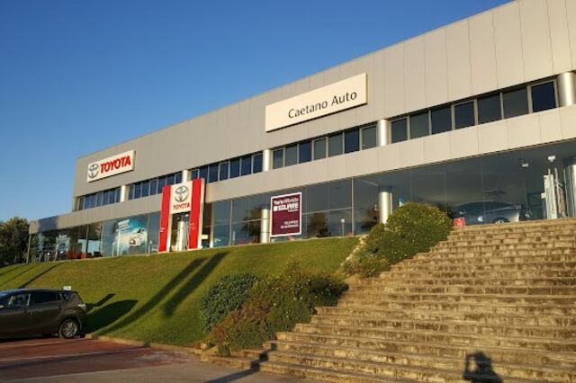 Trabalhadores da Caetano Auto em Setúbal exigem aumento de 60 euros