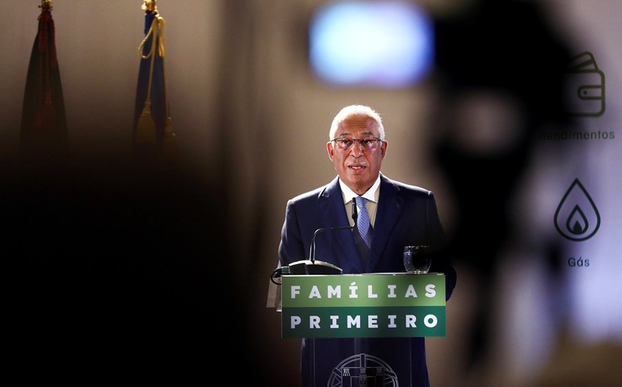 O primeiro-ministro apresentou o pacote “Famílias primeiro” esta segunda-feira depois do Conselho de Ministros extraordinário.