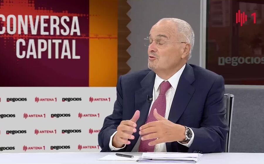 “Temos dúvidas de que seja a altura ótima para o acordo”, diz presidente da CCP João Vieira Lopes pede redução de um ponto no IRC e de 10% nas tributações autónomas