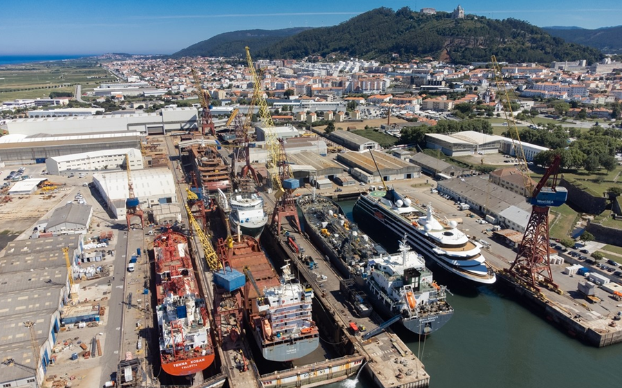 Estaleiros navais da West Sea em Viana do Castelo.