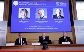 Nobel da Química para três cientistas responsáveis química 'bioorthogonal' e de cliques