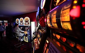 Casinos faturam mais 100 milhões mas continuam “pandémicos”