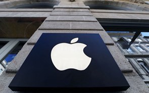 Apple lucra menos 13,4% no trimestre e receitas caem 5%