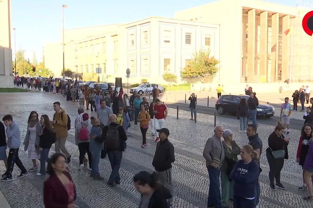 Brasil/ Eleições: Votação em Lisboa prolongada até às 20 horas