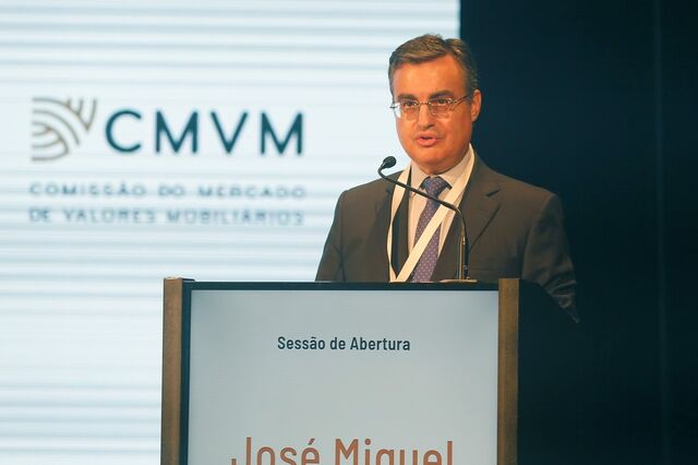 Um quarto dos investidores nacionais não lê contratos