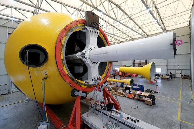 Ondas portuguesas têm 35 kW por metro. Suecos prontos a “surfar” 