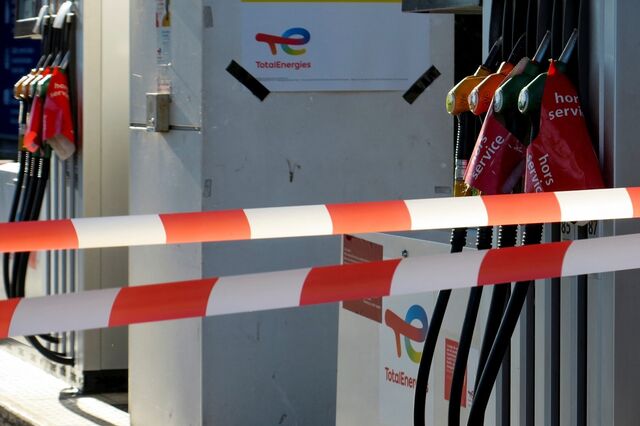 Crise do combustível continua em França, mas TotalEnergies já quer negociar