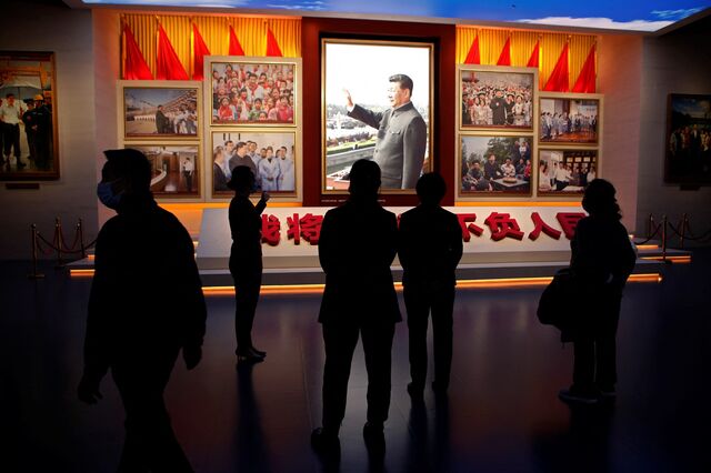 Xi Jinping, um líder forte ou enfraquecido? 